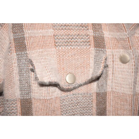 RACHEL ZOE $128 Beige Gray Plaid Fuzzy Shirt Jacket Shacket Snap Placket 1X - Picture 3 of 4